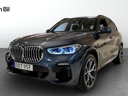 Grå Begagnad 2019 BMW X5 M Sport SUV | 519 900 kr (Marknadspris)