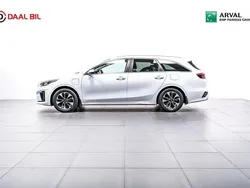 Vit Begagnad 2021 Kia Ceed Sportswagon Advance Kombi | 189 700 kr (Bra pris)