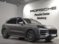 Mörkgrå (grey) Begagnad 2024 Porsche Cayenne S E-Hybrid SUV | 1 399 000 kr