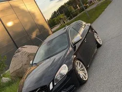 Svart Begagnad 2013 Volvo V60 R-Design Kombi | 115 000 kr (Dyr)