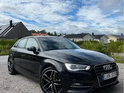 Svart Begagnad 2014 Audi A3 Sportback Ambition Halvkombi | 119 900 kr (Marknadspris)