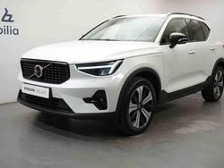 Vit Begagnad 2023 Volvo XC40 SUV | 379 900 kr