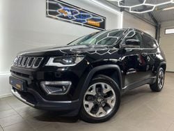 Svart Begagnad 2017 Jeep Compass Limited SUV | 174 900 kr (Marknadspris)