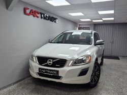 Vit Begagnad 2013 Volvo XC60 R-Design Momentum SUV | 99 900 kr (Marknadspris)