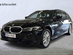 Svart Begagnad 2024 BMW 330e Kombi | 379 900 kr