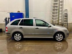 Brun Begagnad 2008 Skoda Fabia Kombi | 15 000 kr (Marknadspris)
