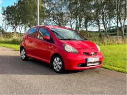 Röd Begagnad 2008 Toyota Aygo Halvkombi | 19 800 kr (Marknadspris)