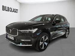 Svart Begagnad 2024 Volvo XC60 Core SUV | 499 800 kr (Superpris)