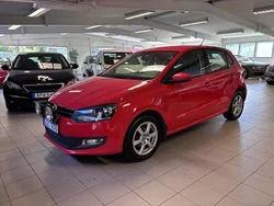 Röd Begagnad 2013 VW Polo Halvkombi | 89 900 kr (Marknadspris)