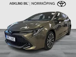 Grön (bronze metallic) Begagnad 2019 Toyota Corolla Style Kombi | 199 000 kr (Bra pris)
