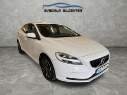 Vit Begagnad 2016 Volvo V40 Momentum Kombi | 114 500 kr (Marknadspris)