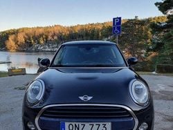 Svart Begagnad 2016 Mini Cooper Pepper Halvkombi | 98 000 kr (Marknadspris)