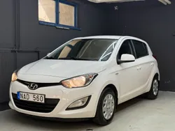 Vit Begagnad 2013 Hyundai i20 Select Halvkombi | 59 900 kr (Marknadspris)