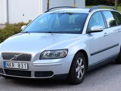 Grå Begagnad 2007 Volvo V50 Kombi | 42 000 kr (Bra pris)
