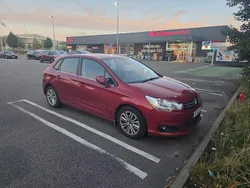 Röd Begagnad 2014 Citroën C4 Halvkombi | 69 000 kr (Marknadspris)