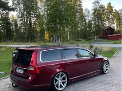 Röd Begagnad 2010 Volvo V70 Kombi | 47 000 kr (Lite dyr)