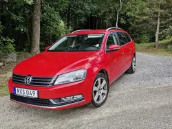 Röd Begagnad 2011 VW Passat Kombi | 45 000 kr (Marknadspris)