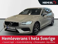 Vit Begagnad 2020 Volvo V60 Momentum Kombi | 259 900 kr (Marknadspris)