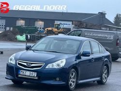 Mörkblå (blå) Begagnad 2010 Subaru Legacy Sedan | 71 900 kr (Lite dyr)