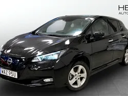 Svart (black) Begagnad 2023 Nissan Leaf Tekna Halvkombi | 284 900 kr (Dyr)