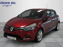 Mörkröd (röd) Begagnad 2017 Renault Clio IV Zen Halvkombi | 99 000 kr (Marknadspris)