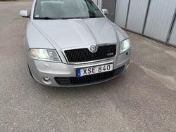 Silver Begagnad 2006 Skoda Octavia RS Halvkombi | 39 000 kr (Marknadspris)