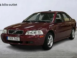 Röd Begagnad 2002 Volvo S40 Sedan | 19 900 kr (Marknadspris)