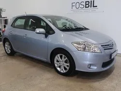 Ljusblå Begagnad 2012 Toyota Auris Halvkombi | 109 900 kr (Lite dyr)