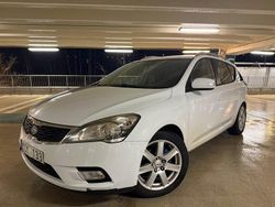 Begagnad 2010 Kia Ceed Halvkombi | 26 000 kr (Superpris)
