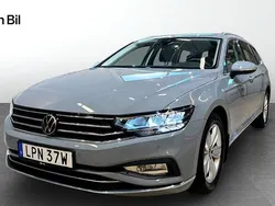 Grå Begagnad 2024 VW Passat Elegance Kombi | 364 900 kr (Bra pris)