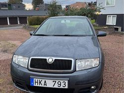 Grå Begagnad 2008 Skoda Fabia Kombi | 31 900 kr (Marknadspris)