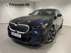 Svart Begagnad 2024 BMW 520 M Sport Sedan | 549 000 kr (Superpris)