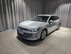 Silver Begagnad 2025 VW Passat Business Kombi | 379 900 kr (Marknadspris)