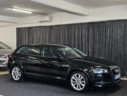 Svart Begagnad 2012 Audi A3 Sportback Comfort Halvkombi | 64 900 kr (Marknadspris)