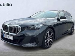 Grå Begagnad 2025 BMW 530e M Sport Kombi | 649 900 kr (Bra pris)