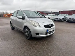 Silver Begagnad 2007 Toyota Yaris Halvkombi | 49 500 kr (Marknadspris)