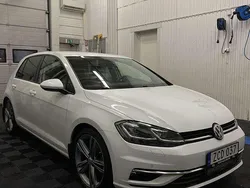 Vit Begagnad 2018 VW Golf VII Halvkombi | 145 000 kr (Marknadspris)