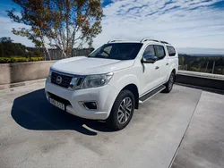 Vit Begagnad 2018 Nissan Navara Tekna Pickup | 249 875 kr (Marknadspris)