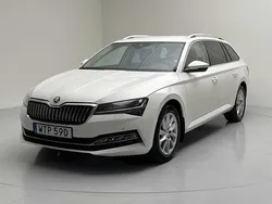 Vit Begagnad 2021 Skoda Superb Business Line | 249 000 kr