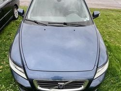 Blå Begagnad 2009 Volvo V50 Kinetic Kombi | 30 000 kr (Marknadspris)