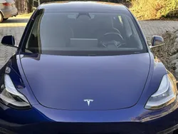 Blå Begagnad 2019 Tesla Model 3 Long Range Sedan | 299 000 kr (Marknadspris)