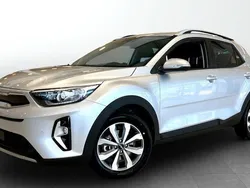 Svart Ny 2025 Kia Stonic 4 SUV | 251 594 kr