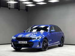 Blå Begagnad 2024 BMW 330e M Sport Kombi | 439 900 kr (Superpris)