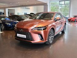 Brun metallic Begagnad 2024 Lexus RX350h Executive Line SUV | 649 900 kr