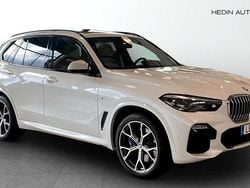 Vit (white) Begagnad 2020 BMW X5 M Sport SUV | 559 900 kr (Bra pris)