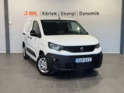 Vit Begagnad 2022 Peugeot Partner Minibuss | 187 375 kr (Lite dyr)