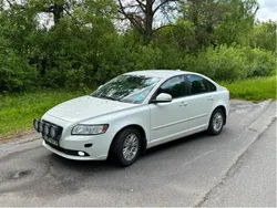 Vit Begagnad 2012 Volvo S40 Momentum Sedan | 45 900 kr (Bra pris)