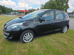Svart Begagnad 2011 Renault Scénic III Minibuss | 32 500 kr (Superpris)