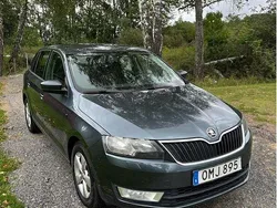 Grå Begagnad 2015 Skoda Rapid Halvkombi | 54 000 kr (Bra pris)