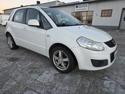 Vit Begagnad 2010 Suzuki SX4 Halvkombi | 27 500 kr (Superpris)